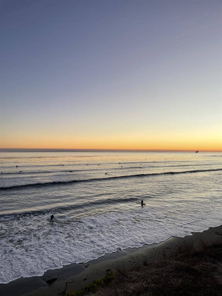 Sublease  Del Playa Unit