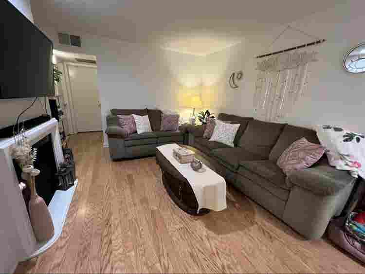 Room Available: NoHo/Toluca Lake