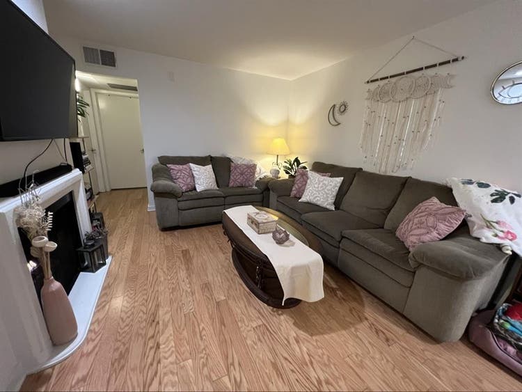 Room Available: NoHo/Toluca Lake