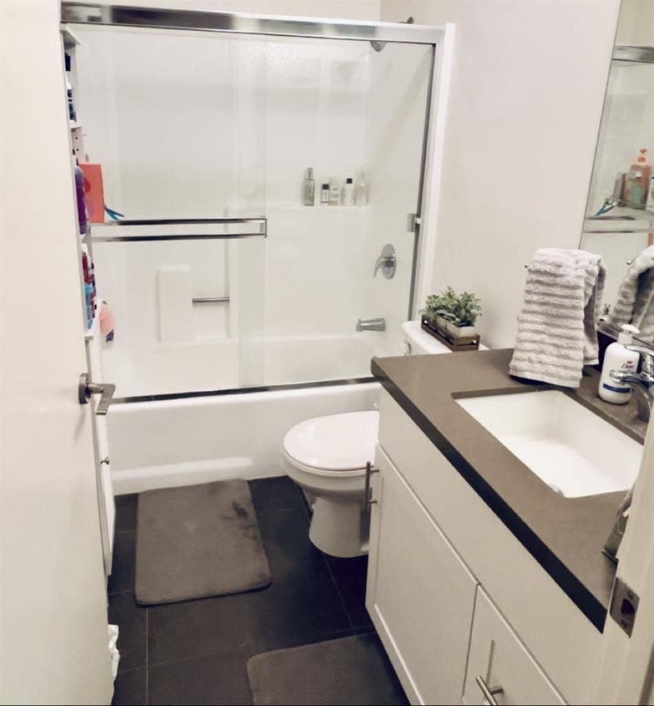 Room Available: NoHo/Toluca Lake