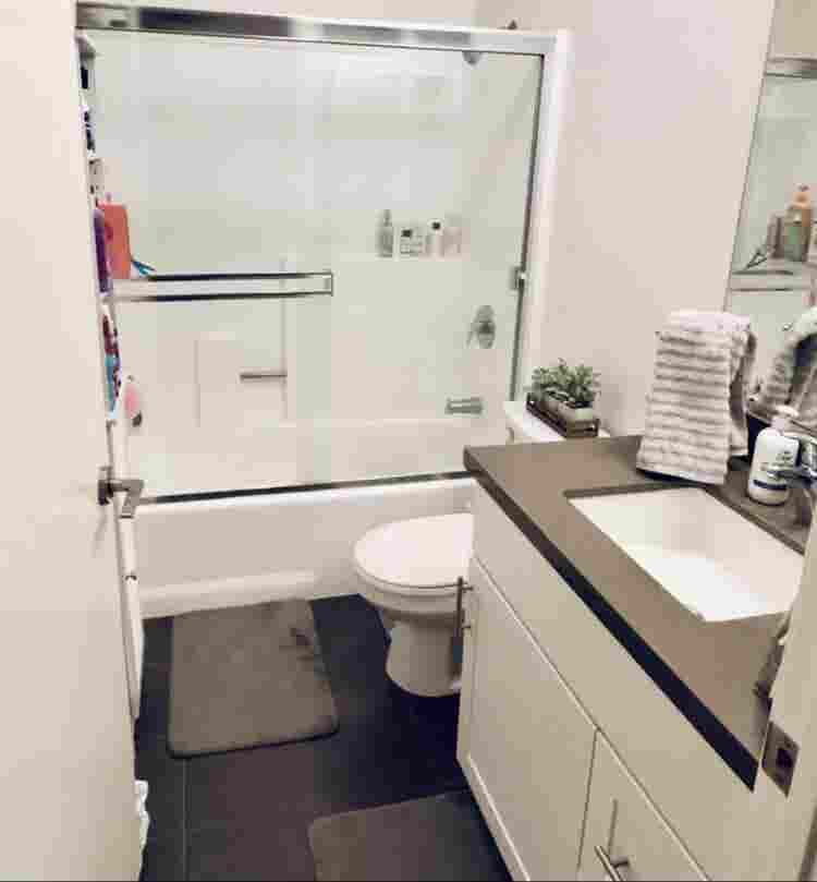 Room Available: NoHo/Toluca Lake