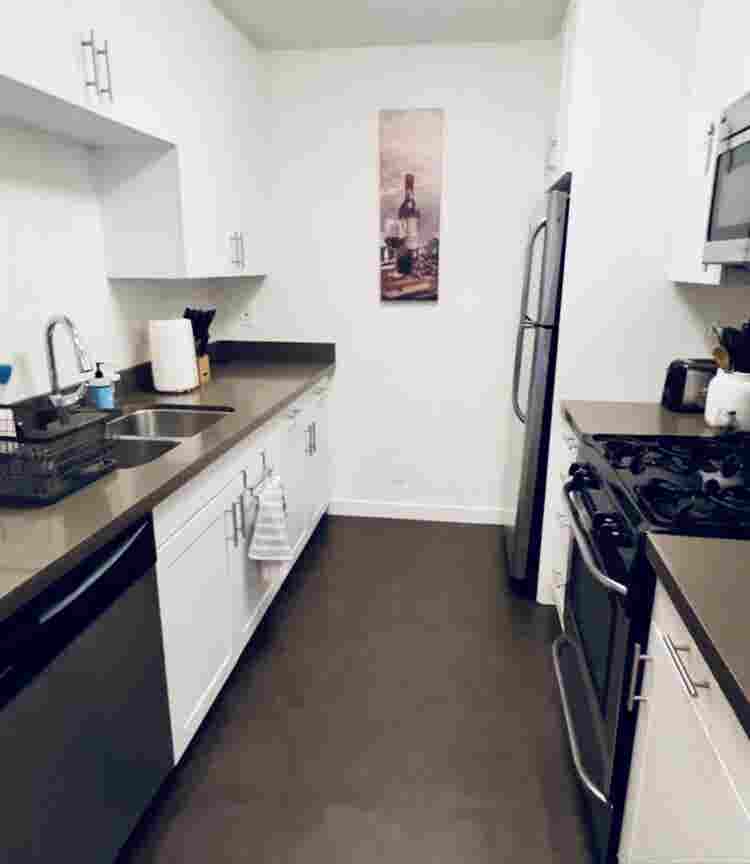 Room Available: NoHo/Toluca Lake