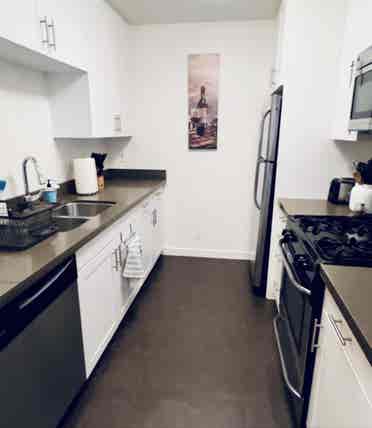 Room Available: NoHo/Toluca Lake