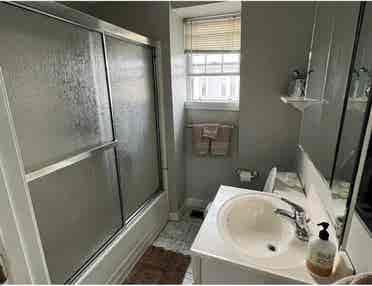 Looking for a 4th roommate!