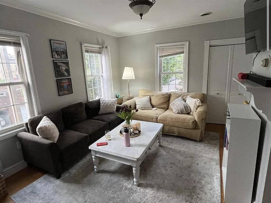 Looking for a 4th roommate!