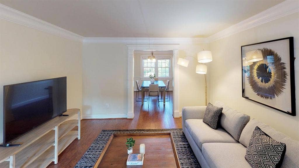 1 BR in Arlington