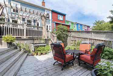 One room for rent in shared house