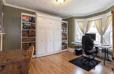 One room for rent in shared house