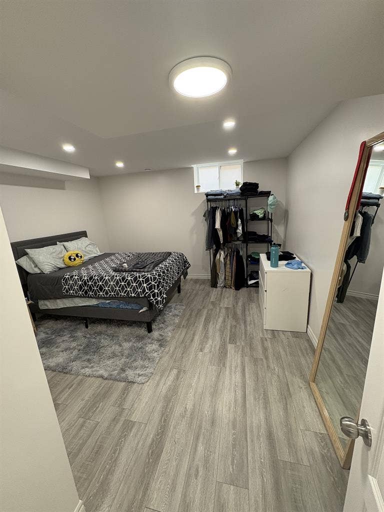 1 Bed + Den, 1 Bath