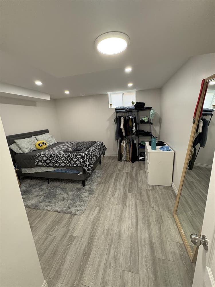 1 Bed + Den, 1 Bath