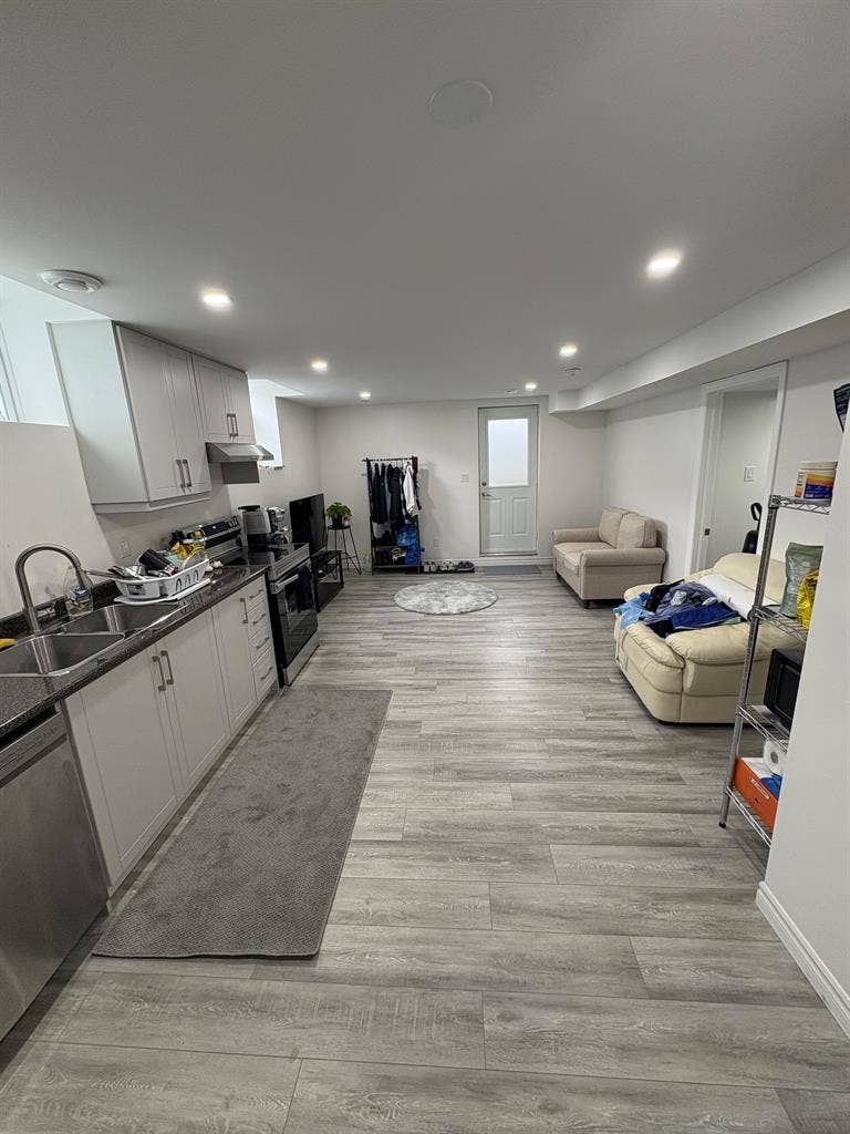 1 Bed + Den, 1 Bath