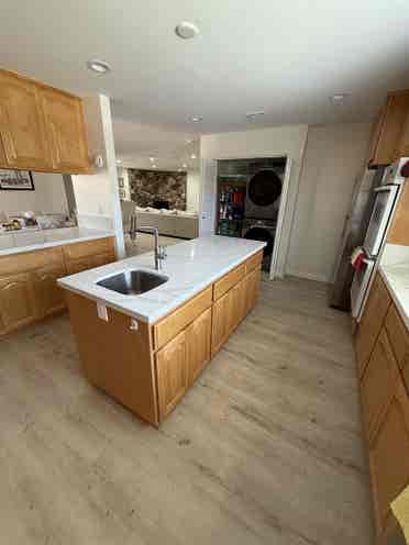 Tenant Wanted in North Hills!