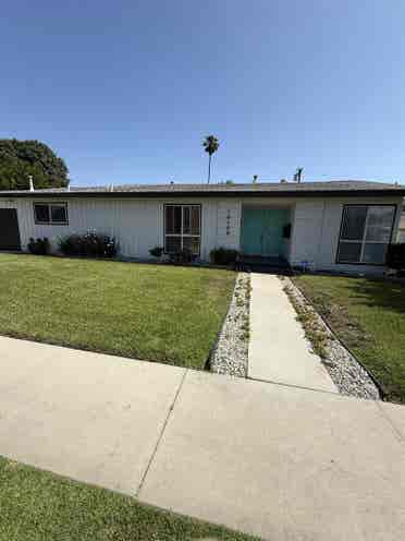 Tenant Wanted in North Hills!