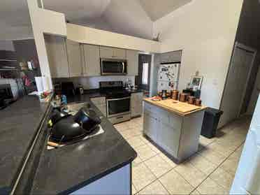 Room for rent on Westside