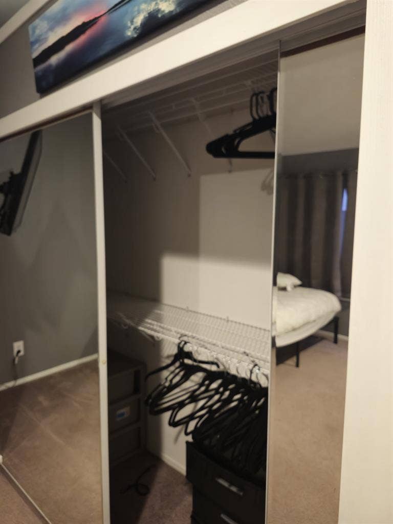 Spacious Room/Bath Pet-Friendly