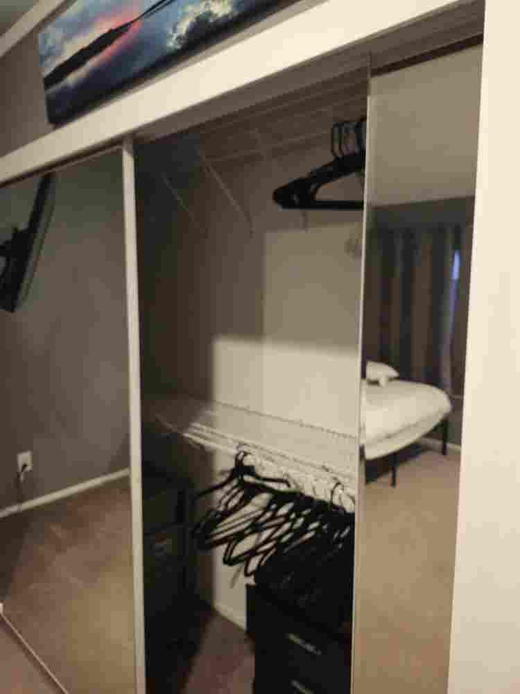 Spacious Room/Bath Pet-Friendly