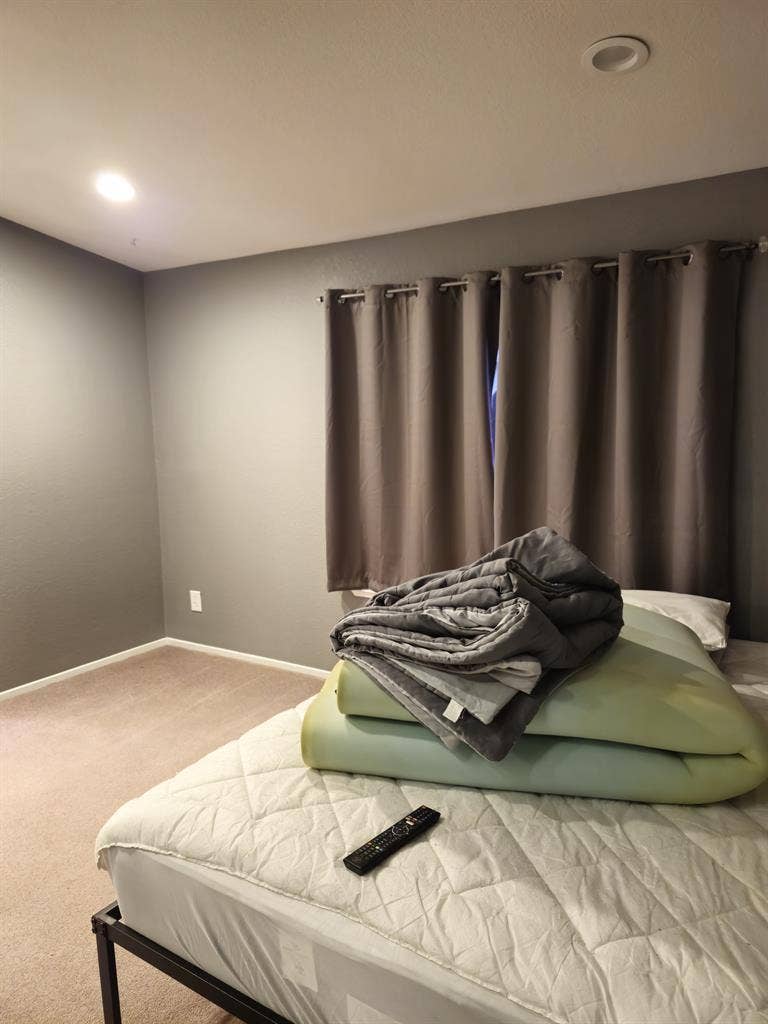 Spacious Room/Bath Pet-Friendly