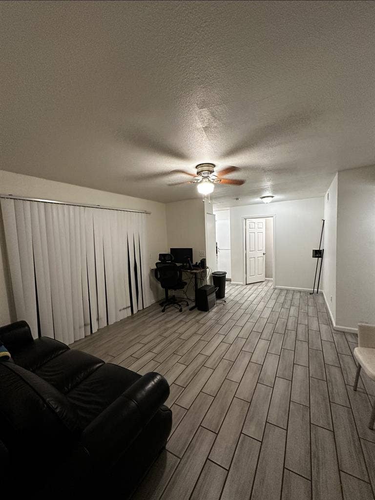 1bdr for rent