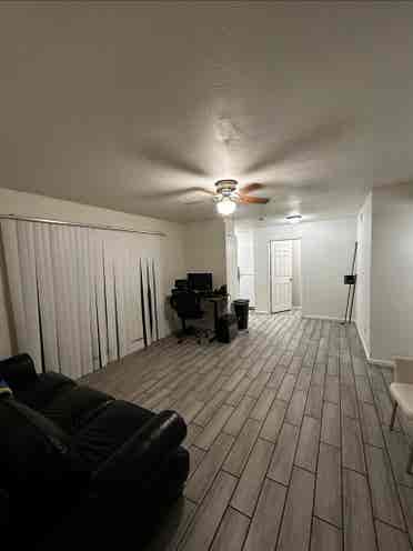1bdr for rent