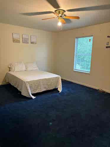 Private Bedroom in District Heights