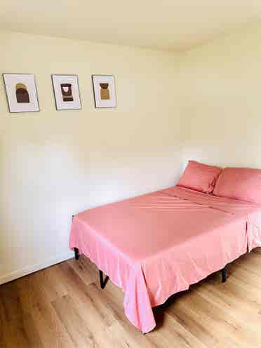 Private Bedroom in District Heights