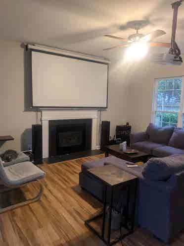 Room for rent in Highland Creek