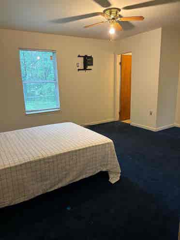 Private Bedroom in District Heights