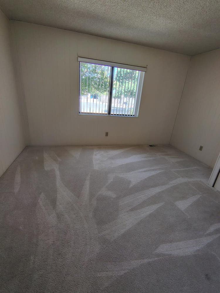 Room for rent located in Hemet CA