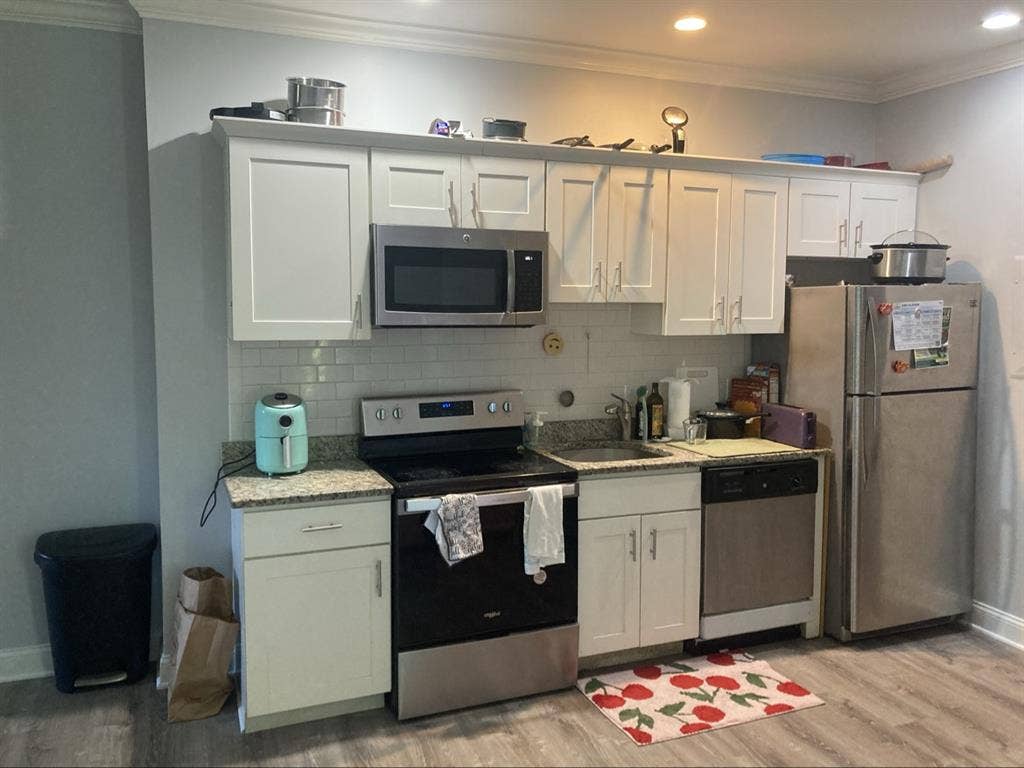 August sublet