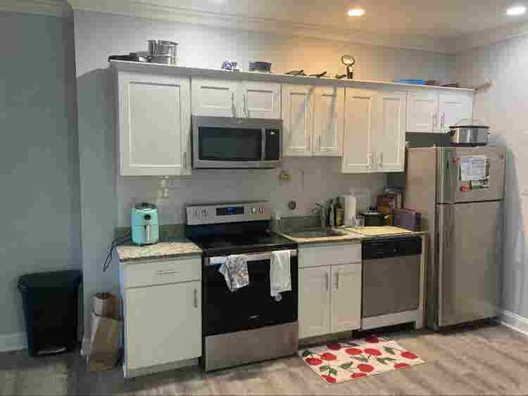 August sublet