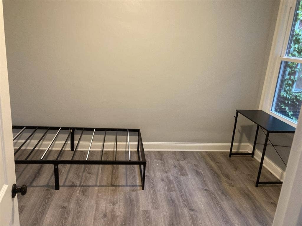 August sublet