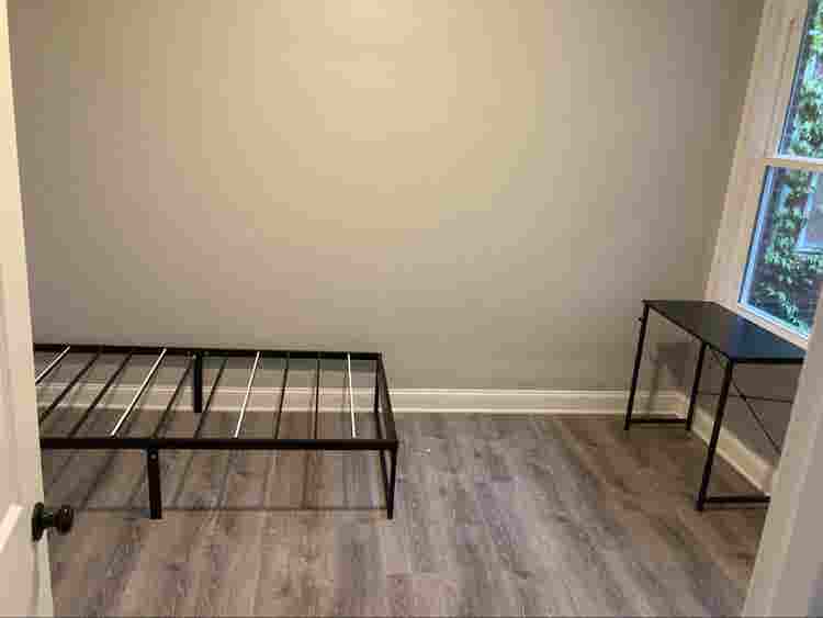 August sublet