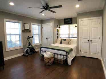 Looking for Roommates - 2 Rooms