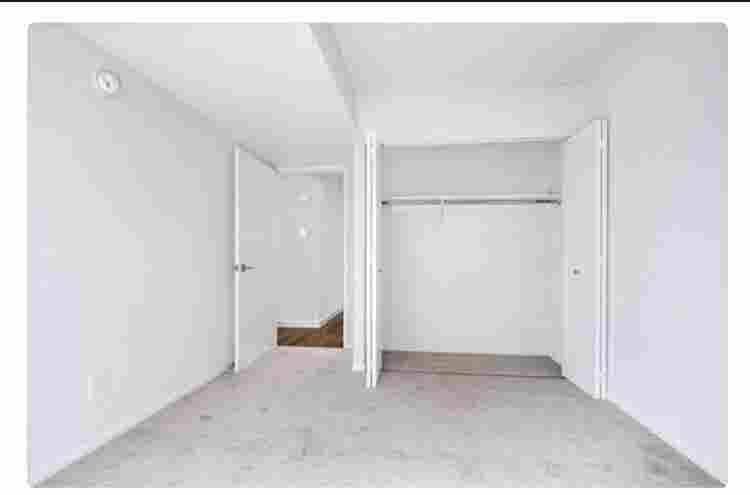 Private room for Rent