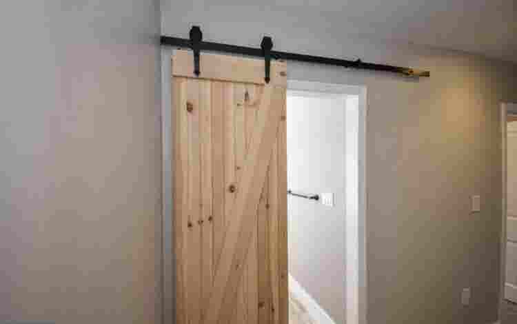Large master bedroom available