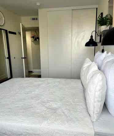 🏡Sunny Furnished 
 Room 4 Rent