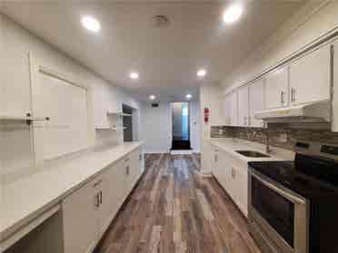 Private Room with Share Bathroom