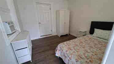Private Room with Share Bathroom