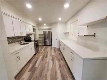 Private Room with Share Bathroom