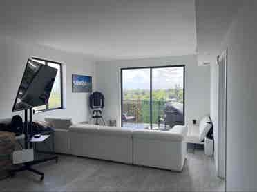 Room for rent AVAILABLE NOW!!