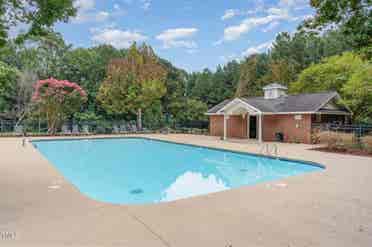 Looking for roommate ! Urgent !