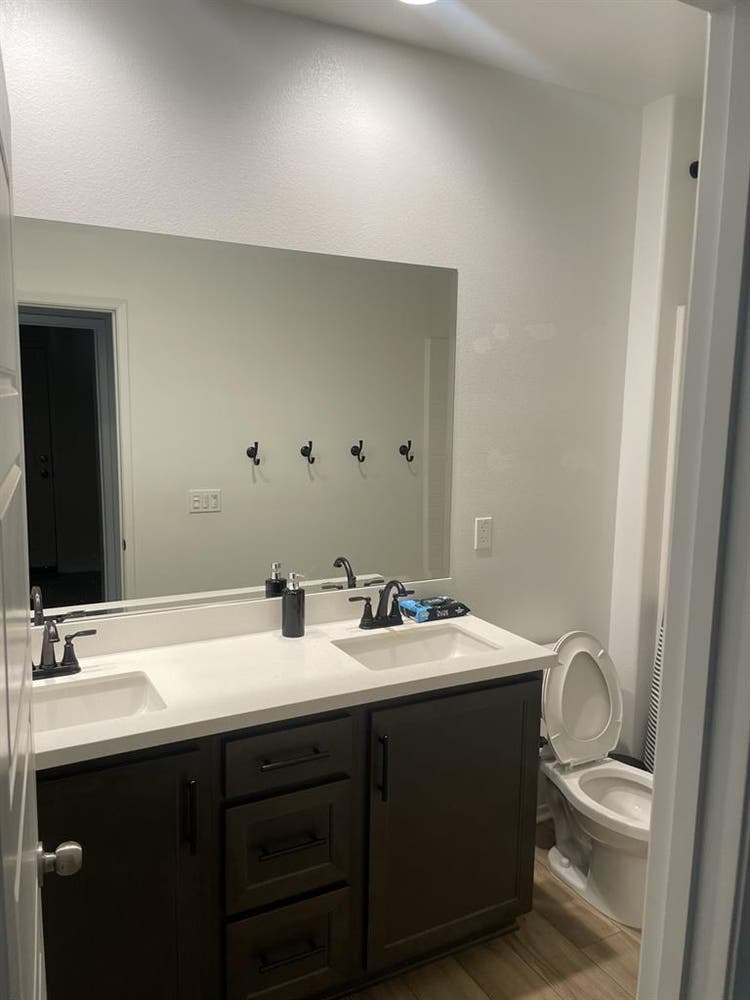 Rooms for rent in Banning Atwell