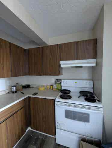 Two rooms available for sharing