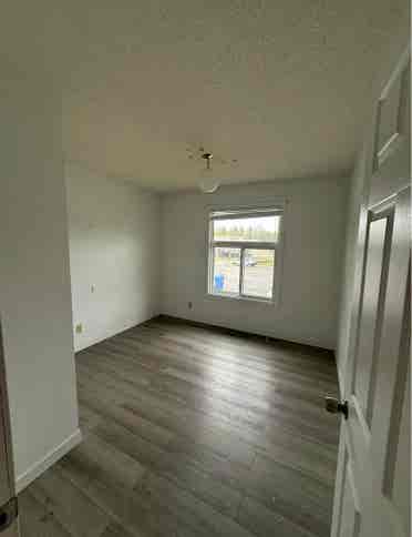 Two rooms available for sharing