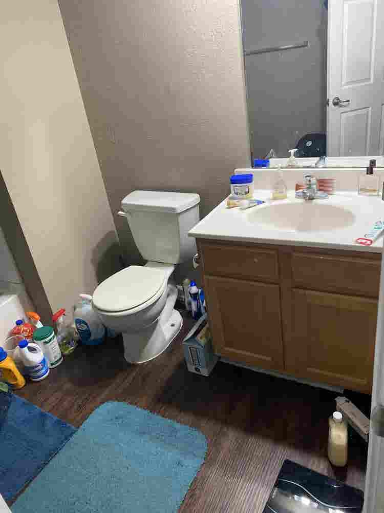1 private room for rent near ACU