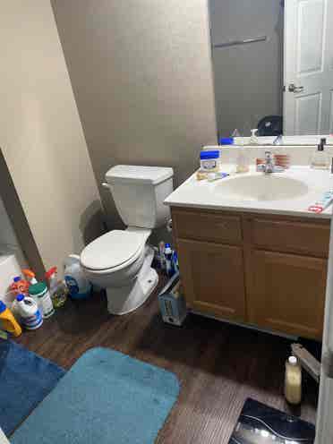 1 private room for rent near ACU