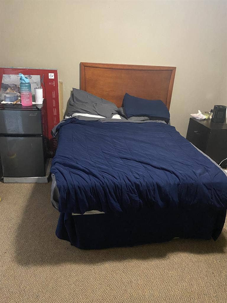 1 private room for rent near ACU