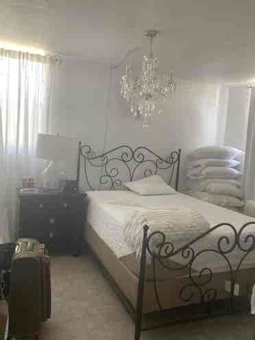 Furnished room for Rent