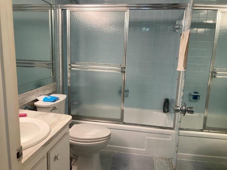 Furnished room for Rent