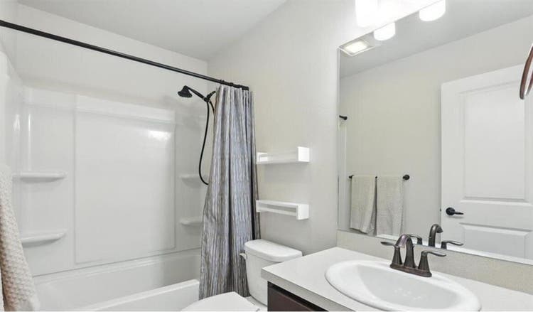 Furnished room plus Utilities/WiFi